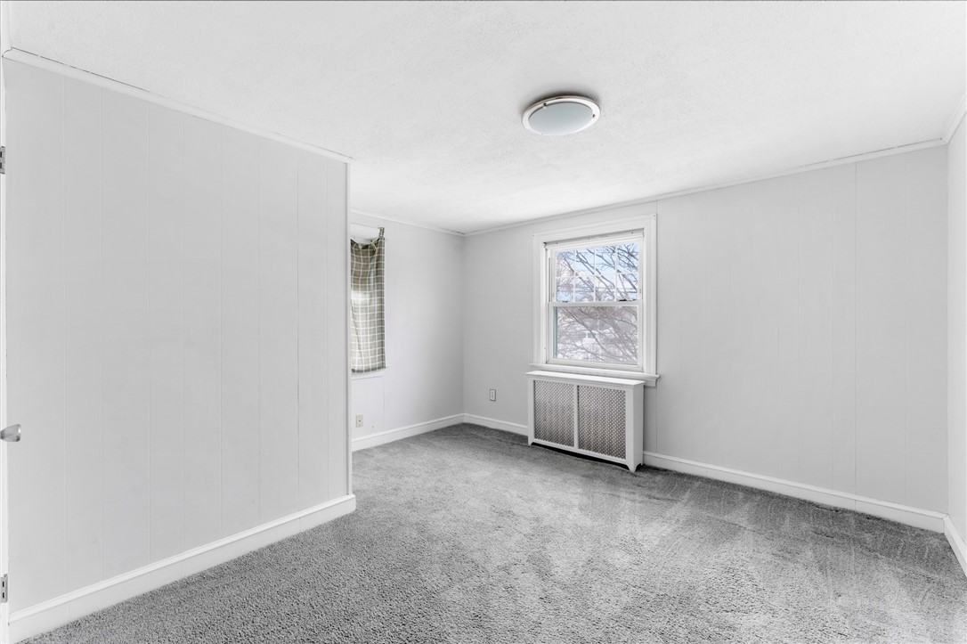 346 Chestnut Street Warwick, RI 02888 - Photo 25 of 39 Bedroom #3