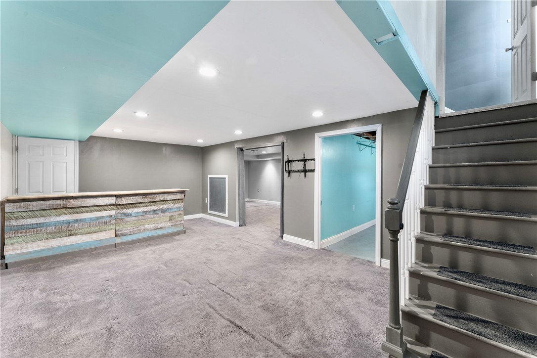 346 Chestnut Street Warwick, RI 02888 - Photo 30 of 39 Rec room