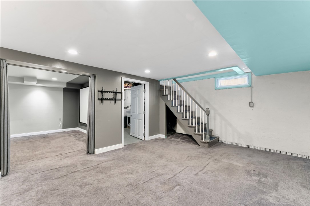 346 Chestnut Street Warwick, RI 02888 - Photo 31 of 39 Rec room