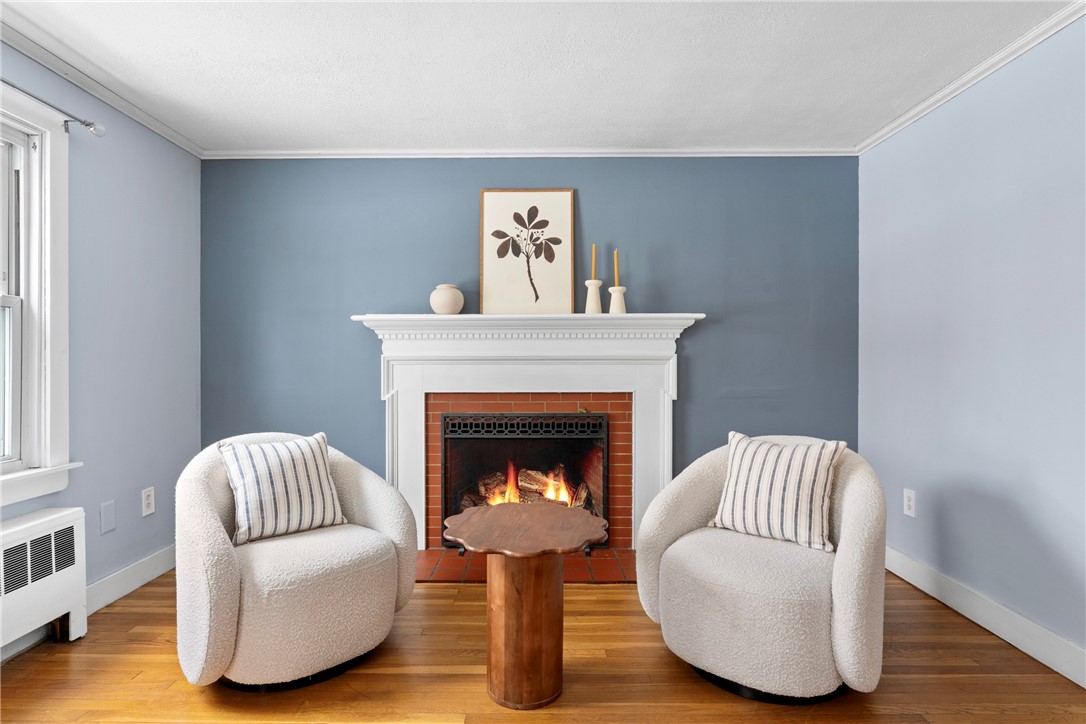 346 Chestnut Street Warwick, RI 02888 - Photo 9 of 39