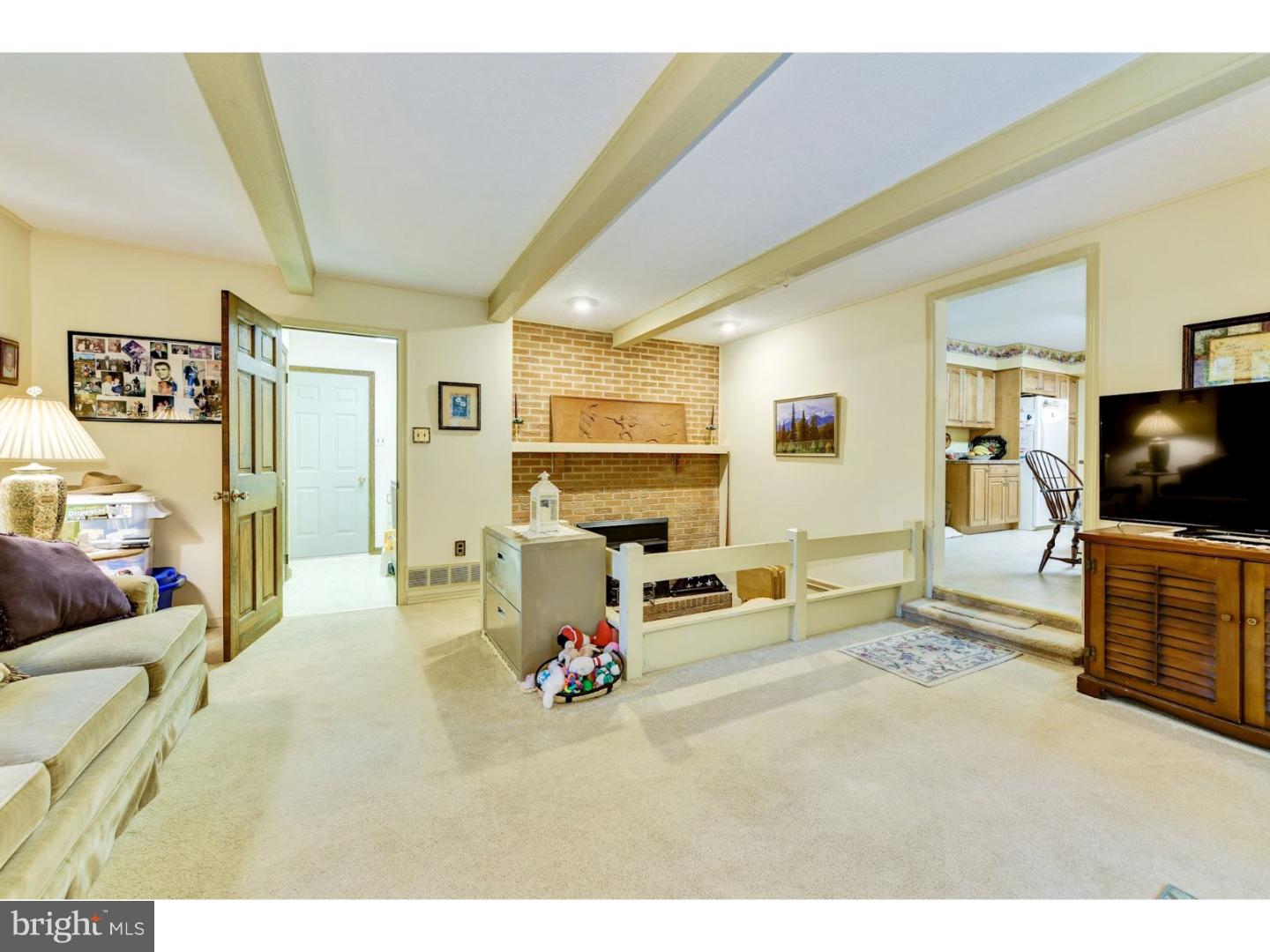 312 Ridge Road Southampton, NJ 08088 - Photo 13 of 25 Family Room