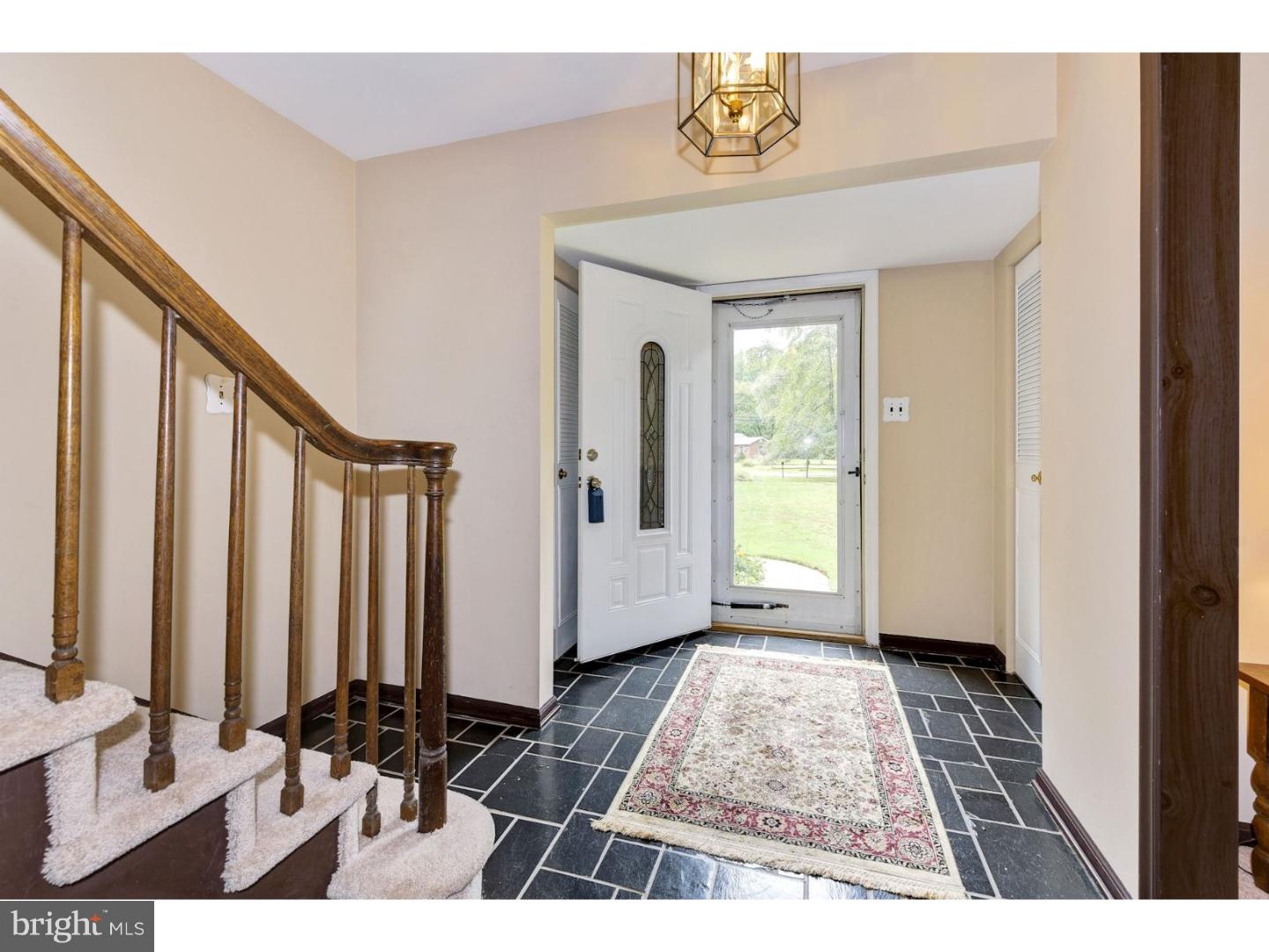 312 Ridge Road Southampton, NJ 08088 - Photo 3 of 25 Foyer