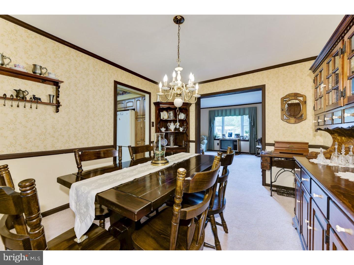 312 Ridge Road Southampton, NJ 08088 - Photo 8 of 25 Breakfast Room