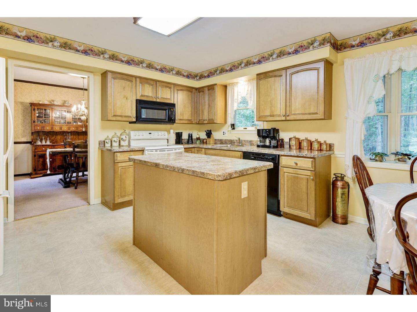 312 Ridge Road Southampton, NJ 08088 - Photo 10 of 25 Kitchen