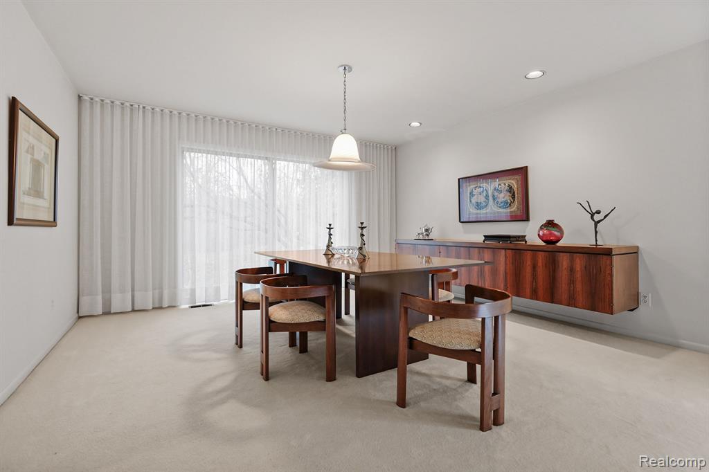 21501 West 13 Mile Road Beverly Hills, MI 48025 - Photo 13 of 44
