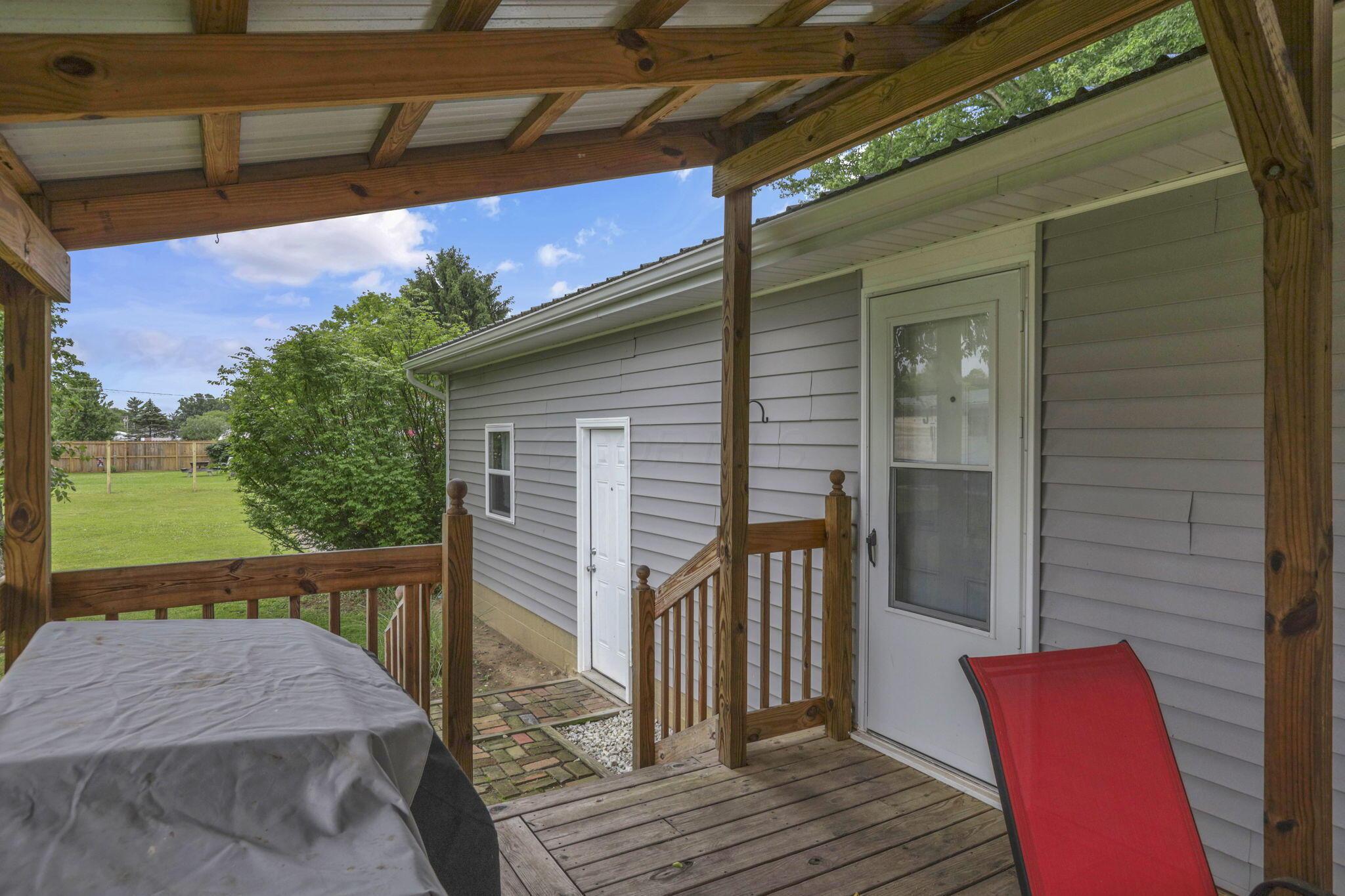11750 16th Road Southwest Stoutsville, OH 43154 - Photo 44 of 74 Back porch