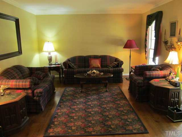 7901 Harbor Drive Raleigh, NC 27615 - Photo 9 of 25 Living Room