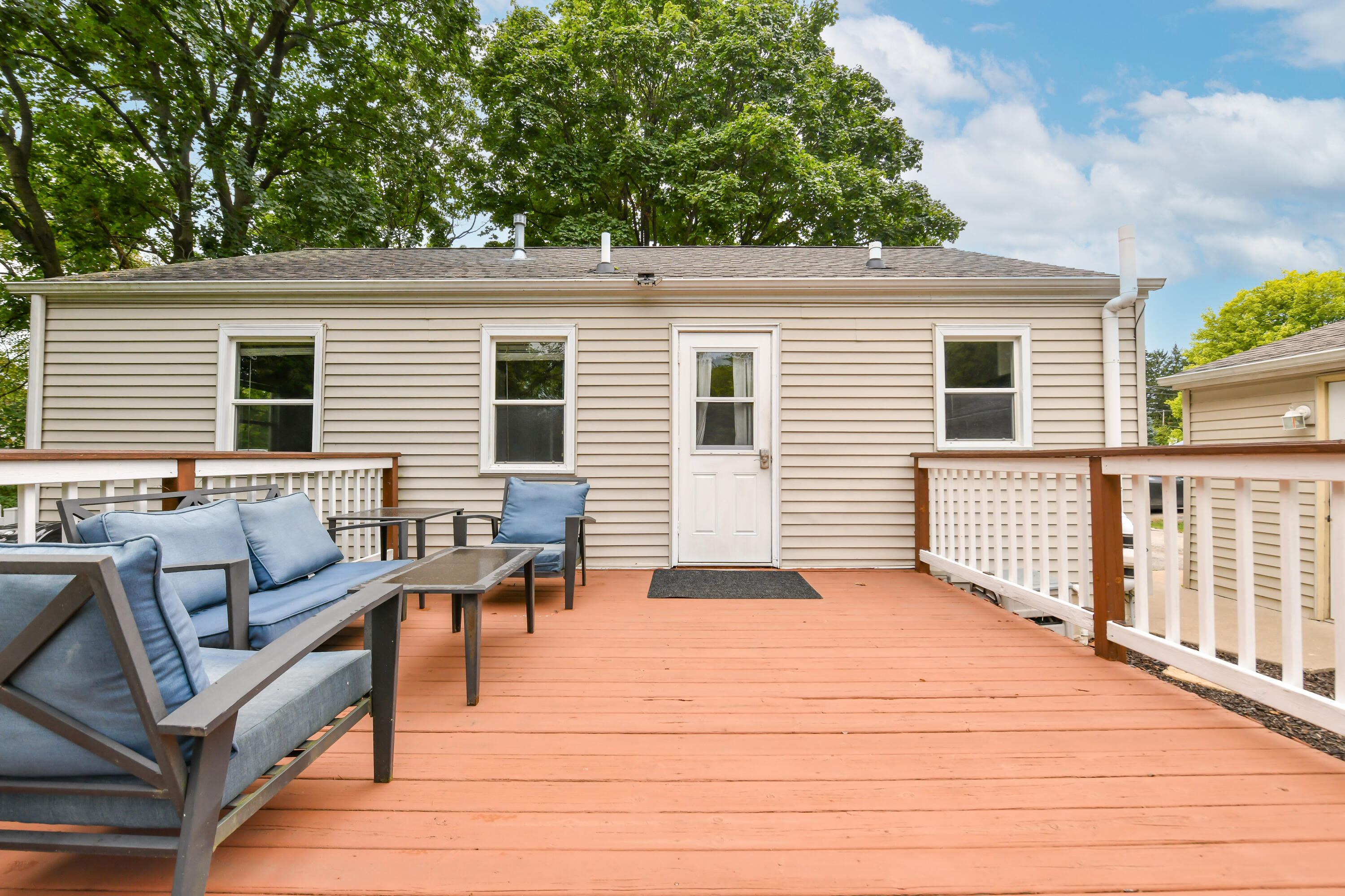 8725 Racine Avenue Norway, WI 53185 - Photo 6 of 36 HEN_8612