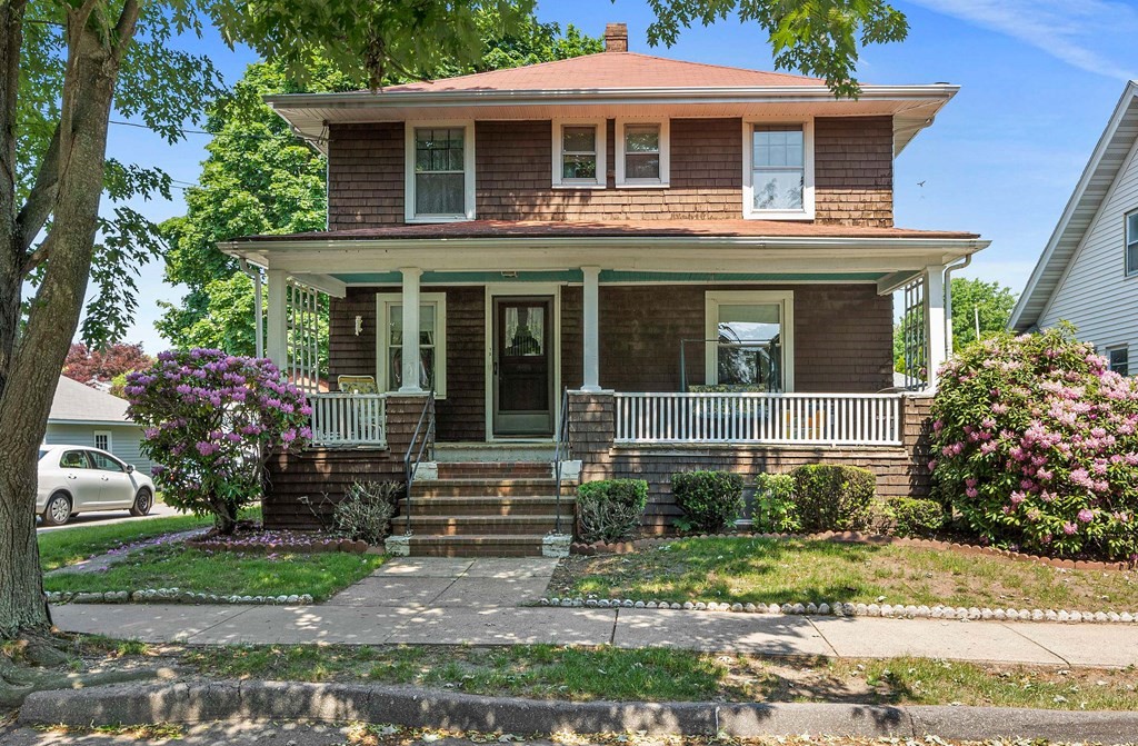 18 Dunbarton Road Quincy, MA 02170 - Photo 1 of 32 Gallery Image 1