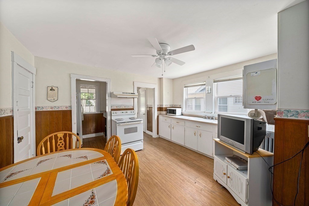18 Dunbarton Road Quincy, MA 02170 - Photo 13 of 32 Gallery Image 13