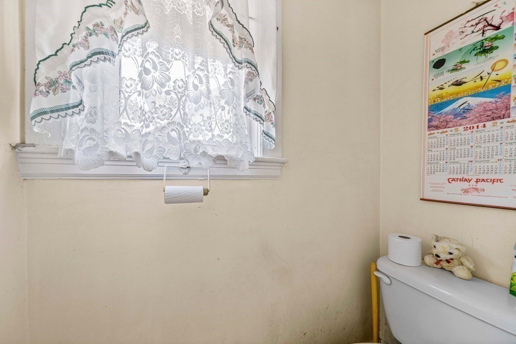 18 Dunbarton Road Quincy, MA 02170 - Photo 18 of 32 Gallery Image 18