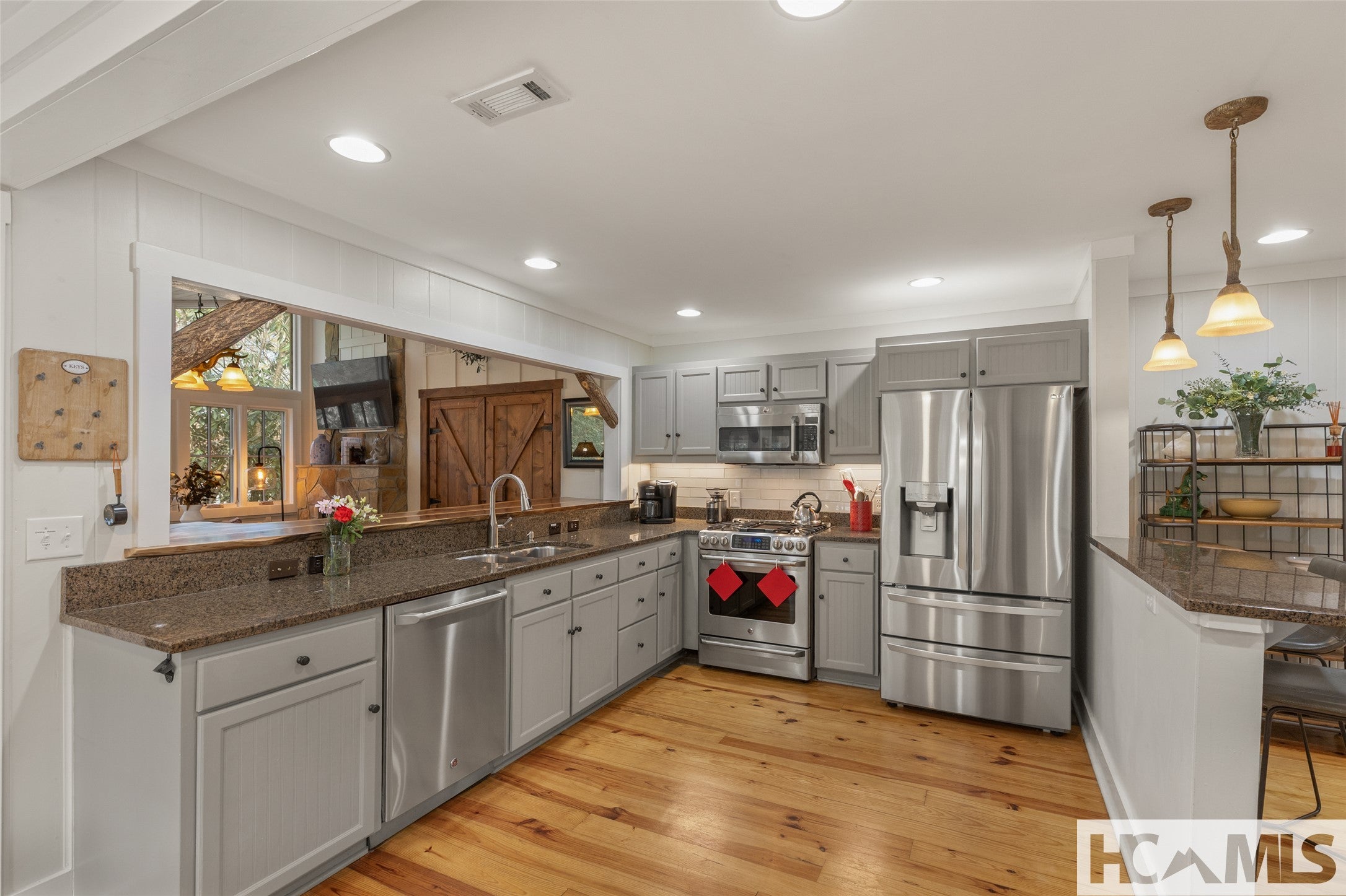 464 Franklin Road Highlands, NC 28741 - Photo 7 of 47 Kitchen with two breakfast bars