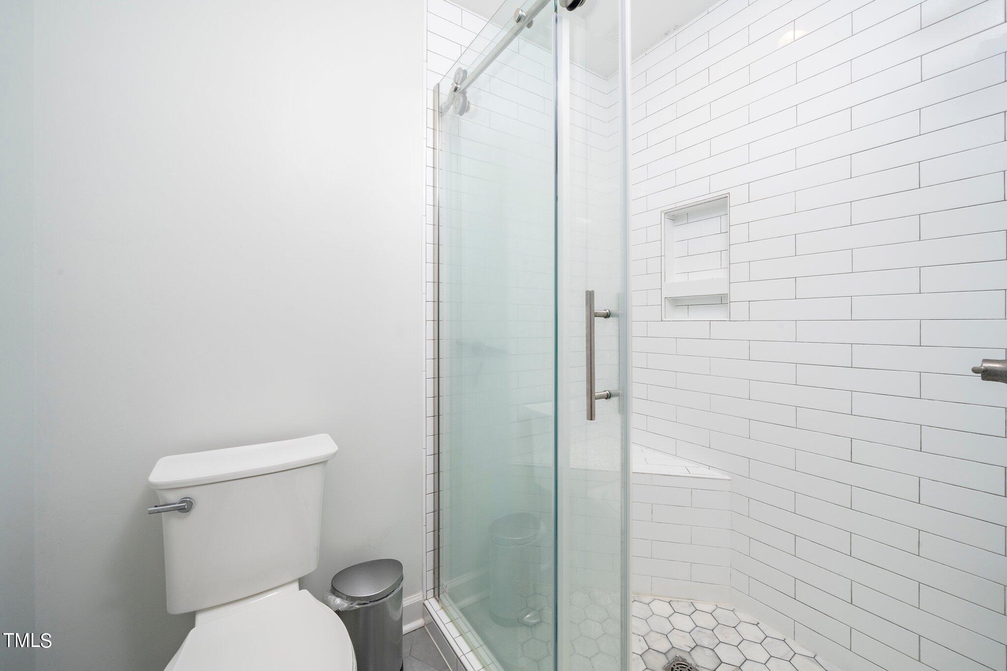 832 Bromley Way Raleigh, NC 27615 - Photo 15 of 24 Bromley Ko 13 Master Bath