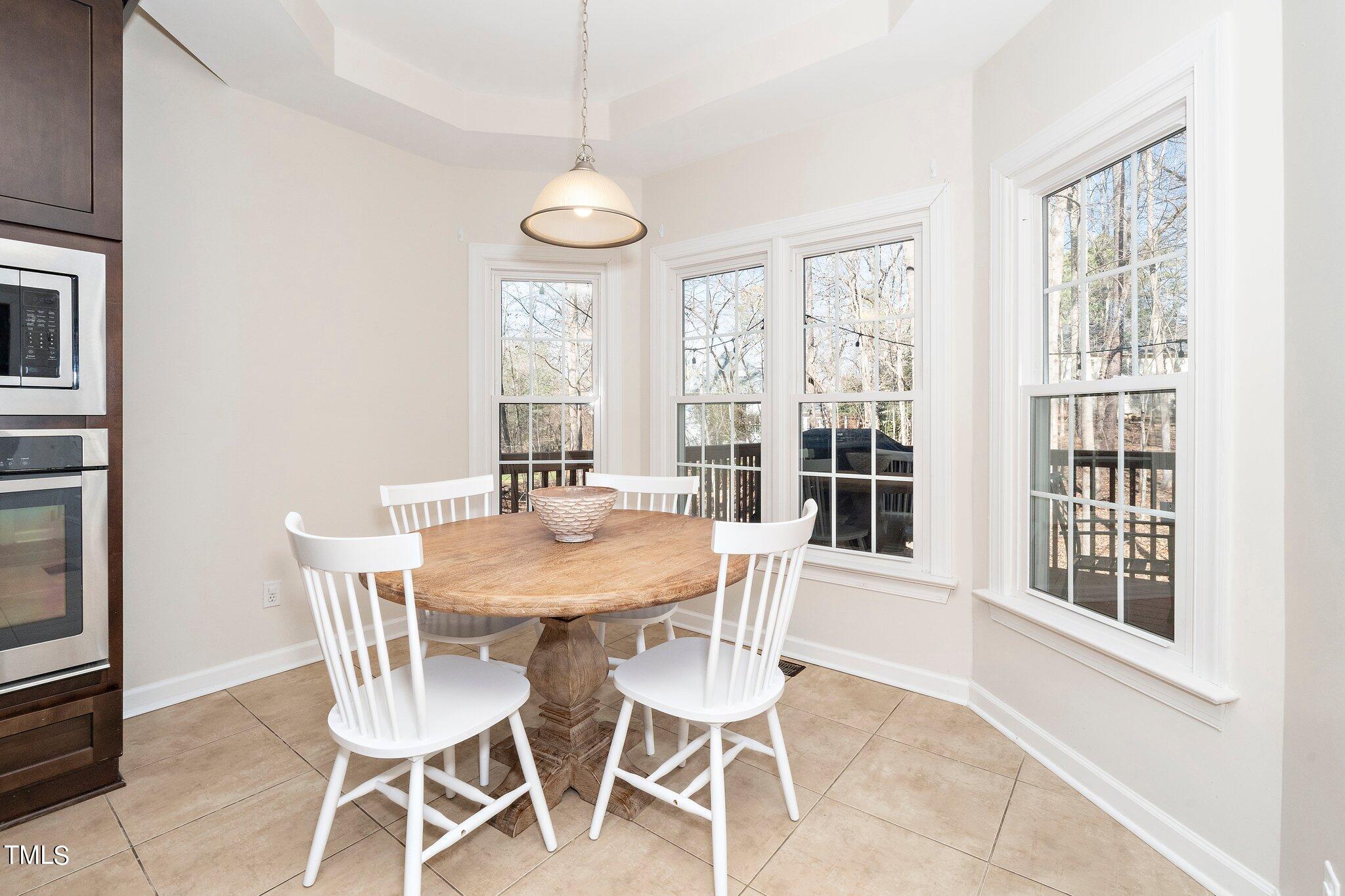 832 Bromley Way Raleigh, NC 27615 - Photo 7 of 24 Bromley Ko 9.2 Breakfast Area