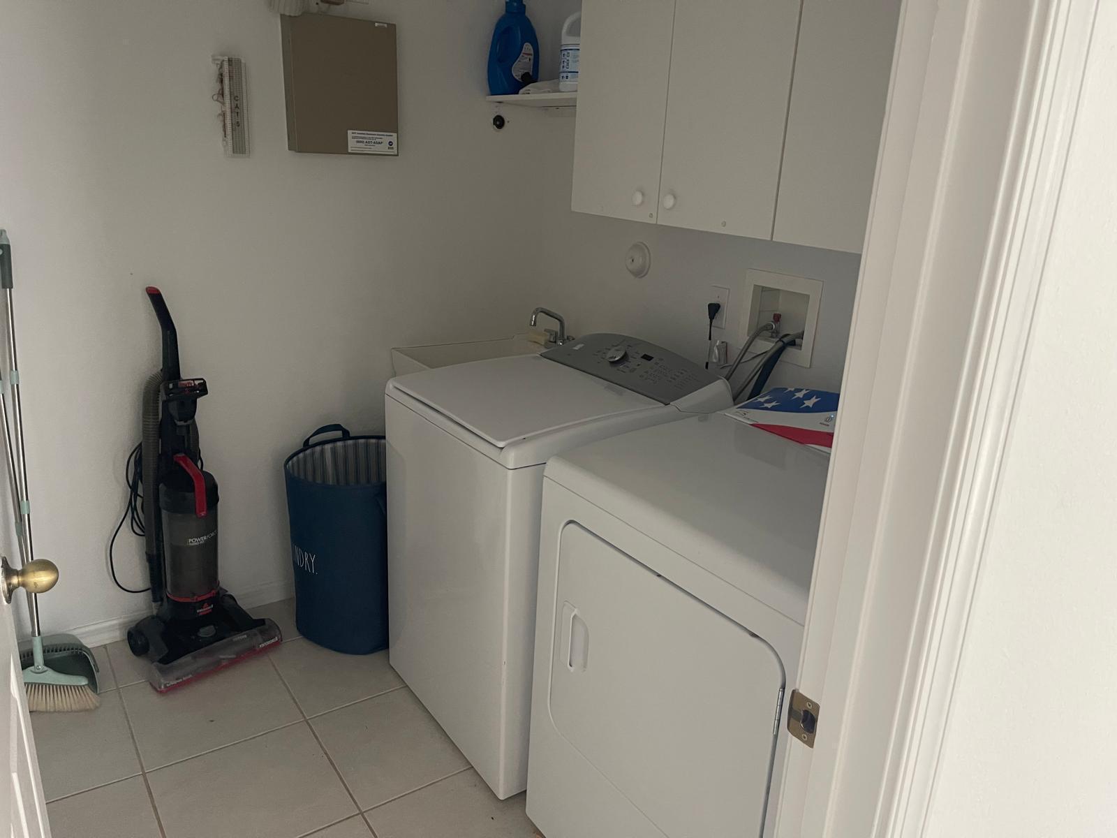 4178 Bluff Harbor Way Wellington, FL 33449 - Photo 11 of 35 PHOTO-2025-01-02-11-22-10(1)