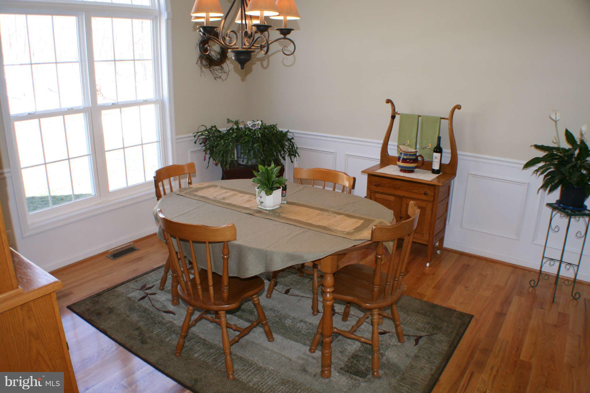 993 Whissens Ridge Road Winchester, VA 22602 - Photo 6 of 28 Dining Room