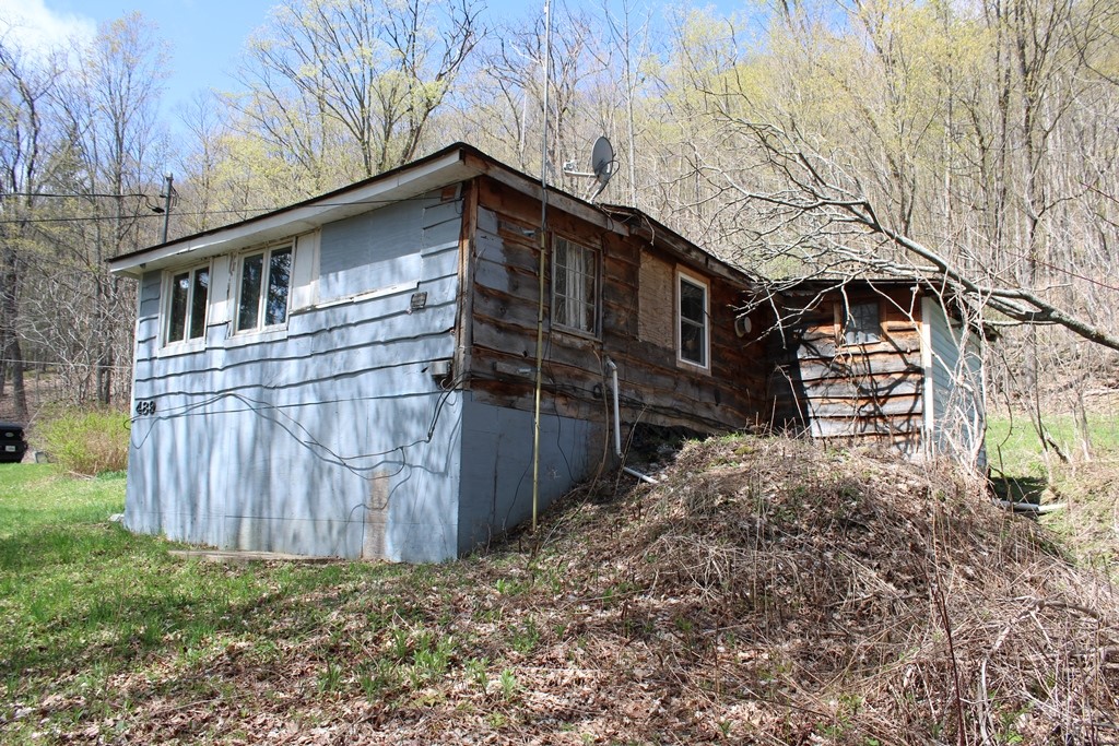 489 Ten Eyck Road Cobleskill, NY 12043 - Photo 4 of 19