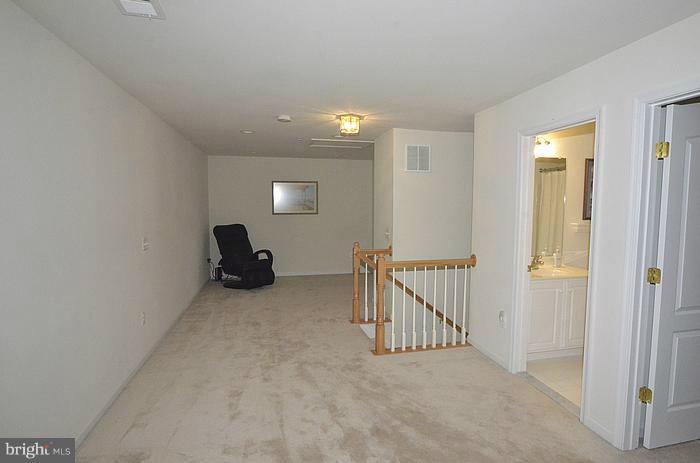 8256 Academy Road, Unit 7 Ellicott City, MD 21043 - Photo 17 of 29 Loft