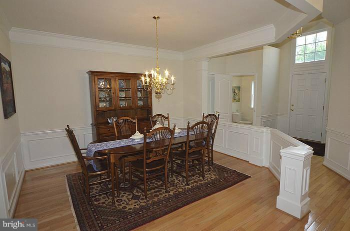 8256 Academy Road, Unit 7 Ellicott City, MD 21043 - Photo 26 of 29 Dining Room