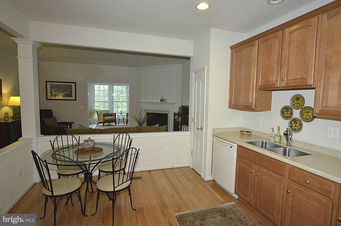 8256 Academy Road, Unit 7 Ellicott City, MD 21043 - Photo 27 of 29 Kitchen