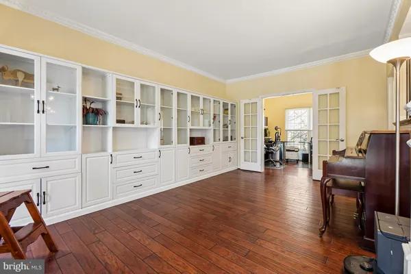 $679,900 | 13205 Oak Farm Drive, Woodbridge, VA 22192