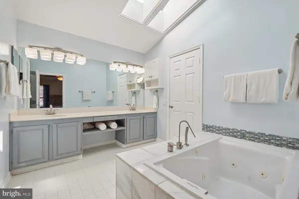 $679,900 | 13205 Oak Farm Drive, Woodbridge, VA 22192