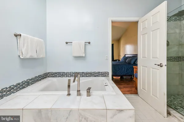 $679,900 | 13205 Oak Farm Drive, Woodbridge, VA 22192