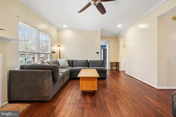 $679,900 | 13205 Oak Farm Drive, Woodbridge, VA 22192