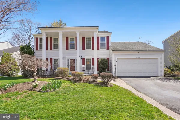$679,900 | 13205 Oak Farm Drive, Woodbridge, VA 22192