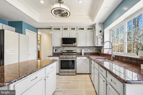 $679,900 | 13205 Oak Farm Drive, Woodbridge, VA 22192