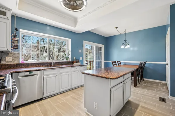 $679,900 | 13205 Oak Farm Drive, Woodbridge, VA 22192