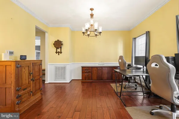 $679,900 | 13205 Oak Farm Drive, Woodbridge, VA 22192