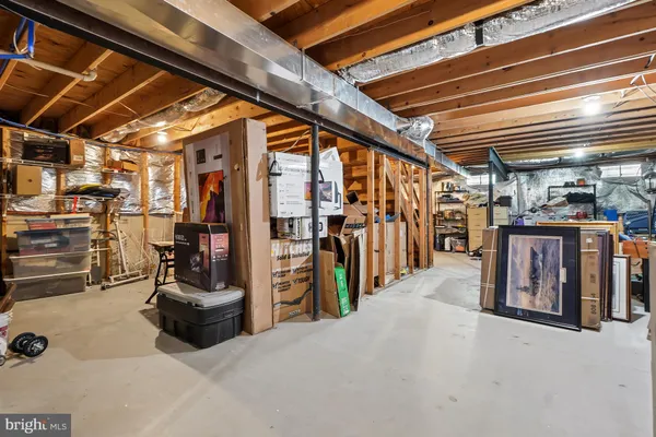 $679,900 | 13205 Oak Farm Drive, Woodbridge, VA 22192