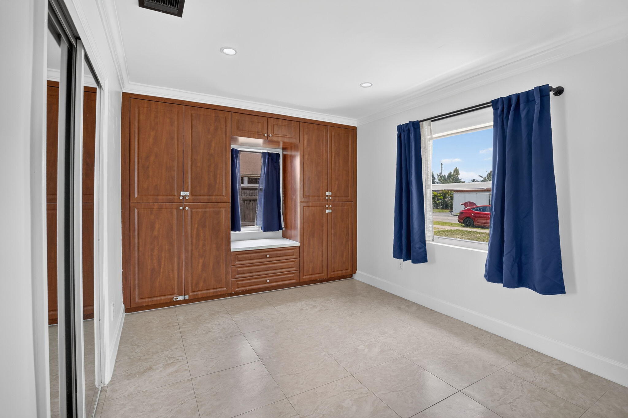2427 Harding Street Hollywood, FL 33020 - Photo 27 of 38 26-web-or-mls-_A7A1362