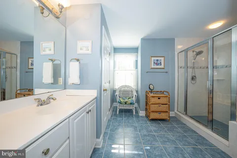 $920,000 | 12 Shady Brook Lane, Malvern, PA 19355