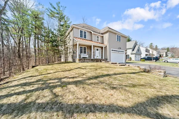 $735,000 | 697 Salisbury Street, Worcester, MA 01609