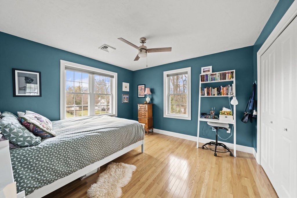 697 Salisbury Street Worcester, MA 01609 - Photo 23 of 35