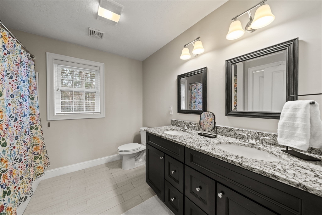 697 Salisbury Street Worcester, MA 01609 - Photo 25 of 35