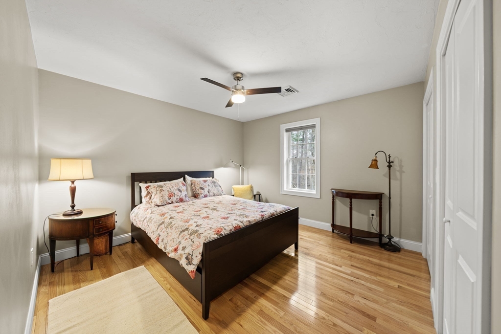 697 Salisbury Street Worcester, MA 01609 - Photo 26 of 35