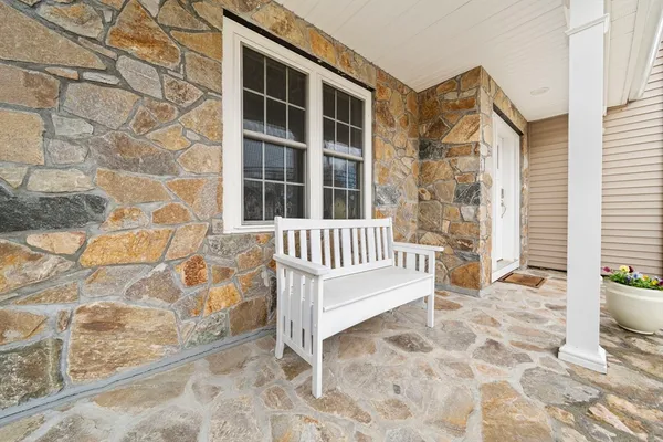 $735,000 | 697 Salisbury Street, Worcester, MA 01609