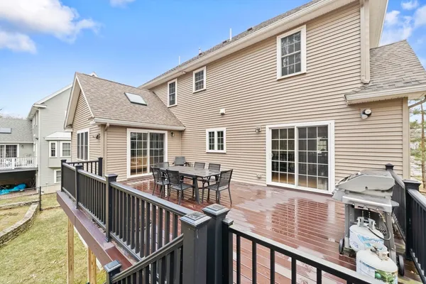 $735,000 | 697 Salisbury Street, Worcester, MA 01609