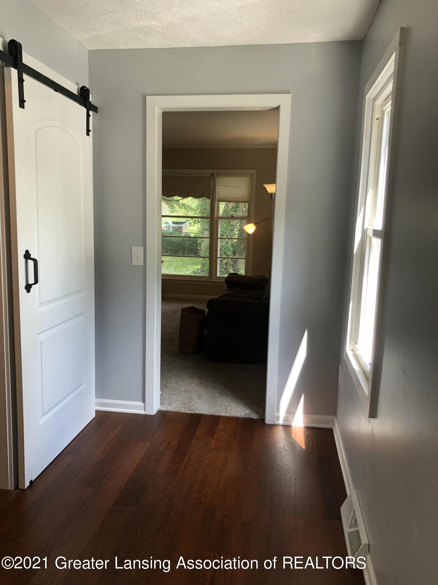 6342 Rosedale Road Lansing, MI 48911 - Photo 14 of 26 35