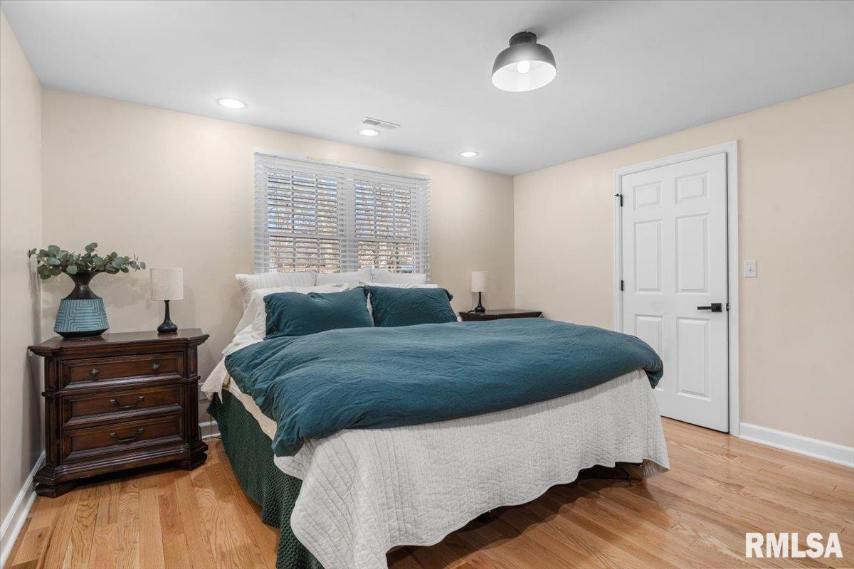 1709 Outer Park Drive Springfield, IL 62704 - Photo 34 of 66