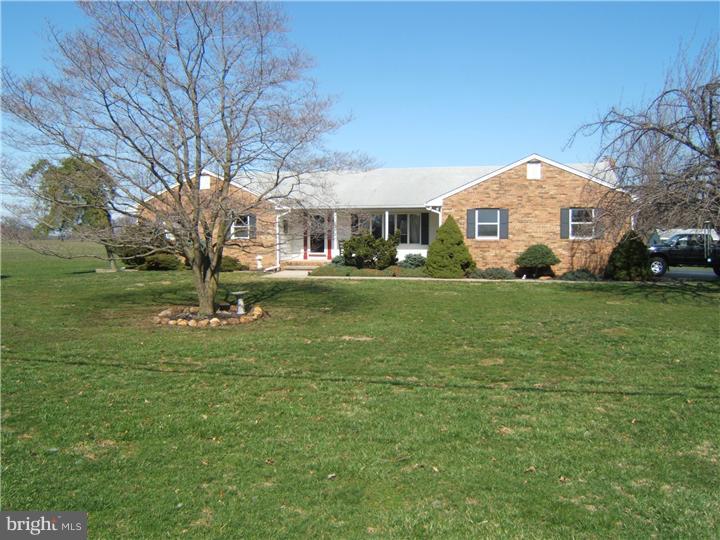 652 Mansfield Road West Columbus, NJ 08022 - Photo 1 of 21 Exterior Front