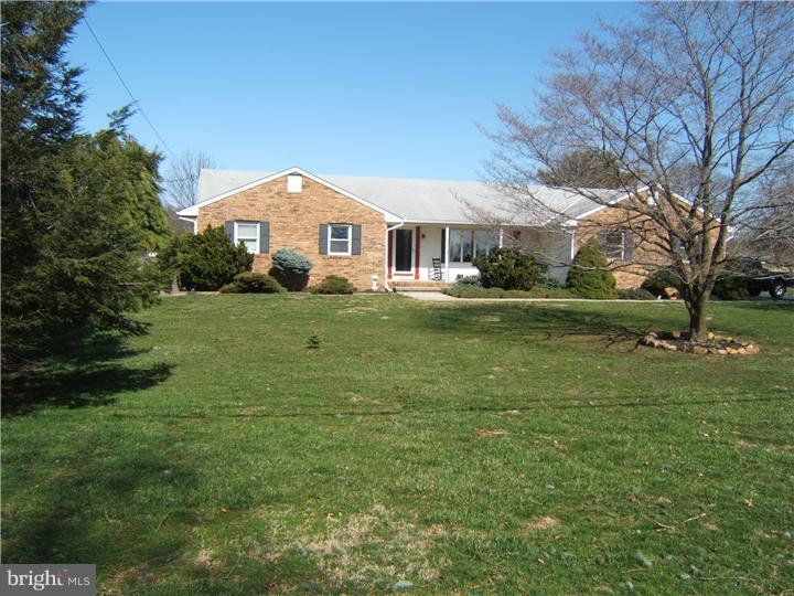 652 Mansfield Road West Columbus, NJ 08022 - Photo 2 of 21 Exterior Front