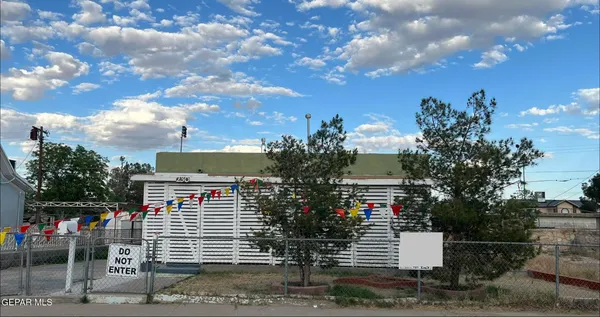 $140,000 | 230 Locust Street, El Paso, TX 79905