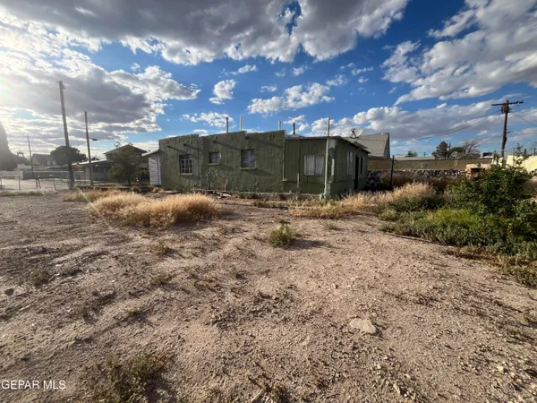 $140,000 | 230 Locust Street, El Paso, TX 79905