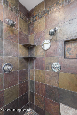 11300 Ridge Road Anchorage, KY 40223 - Photo 45 of 67 027