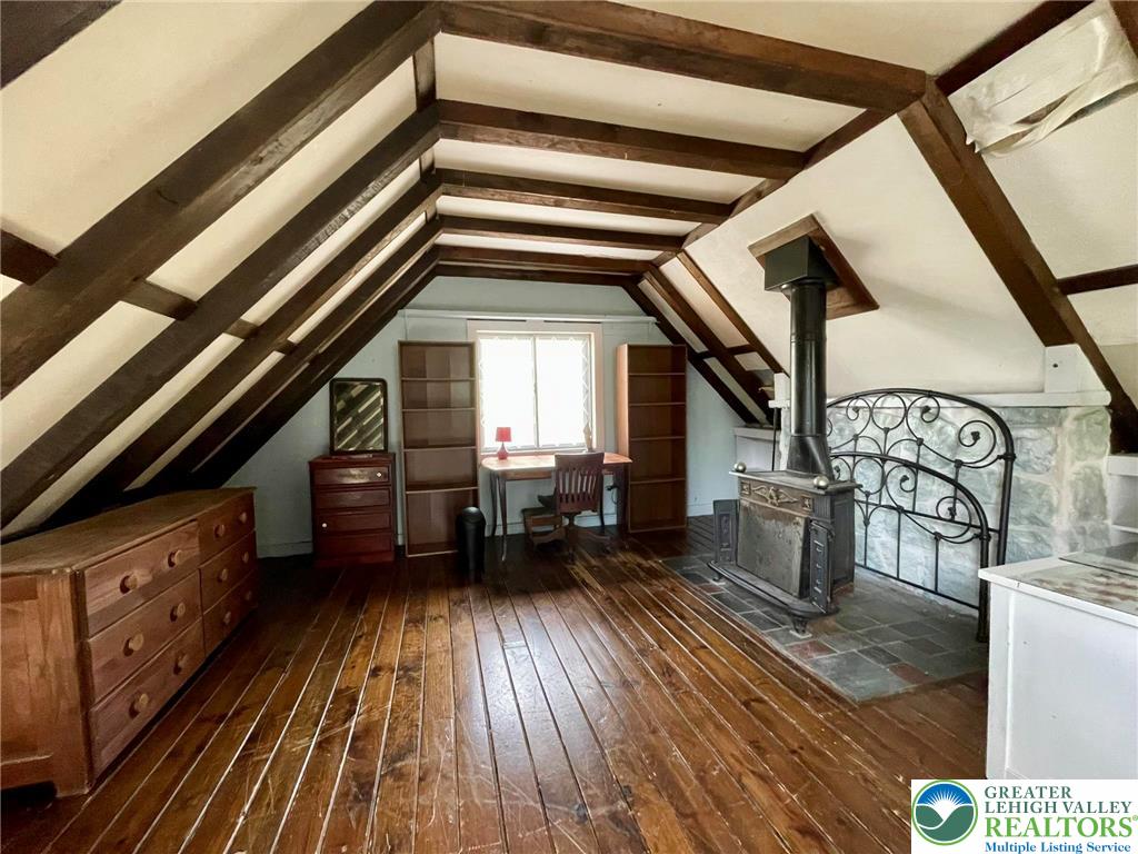 215 Outer Drive Dingmans Ferry, PA 18328 - Photo 15 of 26 Bedroom 2