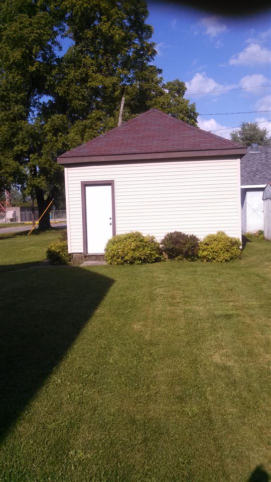 350 North 10th Street Decatur, IN 46733 - Photo 6 of 16